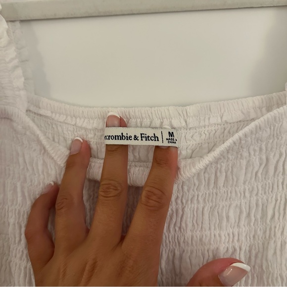 Abercrombie smocked top - Picture 3 of 4